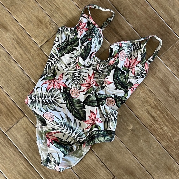 bravissimo Swim Bravissimo One Piece Swim 3gg Poshmark